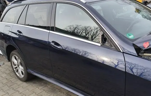 Mercedes-Benz E W212 Front door 20260324HCR1058