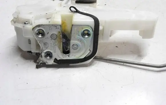 Mitsubishi ASX Loading door lock 7407uA36t8