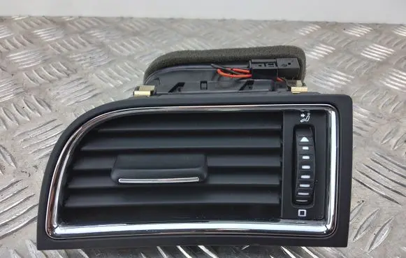 Skoda Superb B6 (3T) Dashboard side air vent grill/cover trim 3T0819701