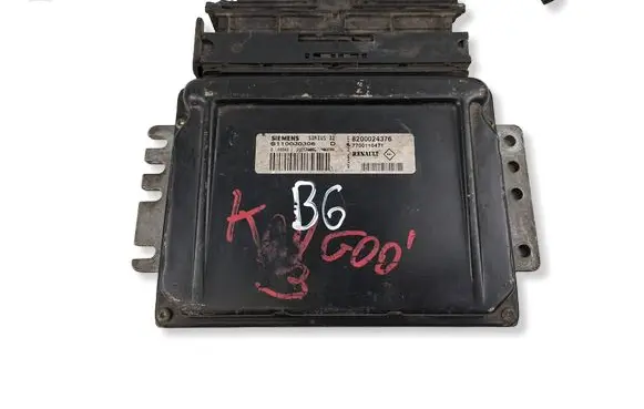 Renault Laguna II Engine control unit/module 7700110471 8200024376 S110030306