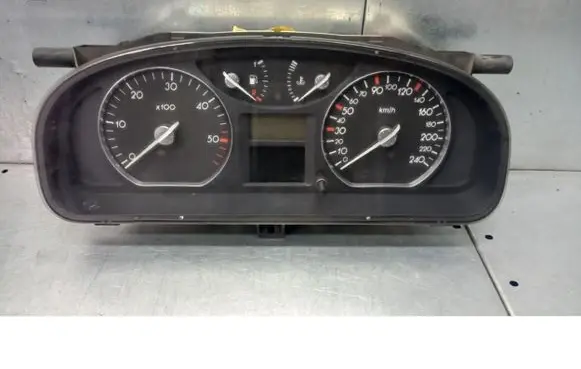 Renault Laguna II Speedometer (instrument cluster) 8200170314