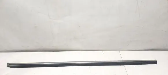 KIA Sportage Front door trim (molding) 822203W010