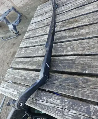 Seat Alhambra (Mk1) Front wiper blade arm