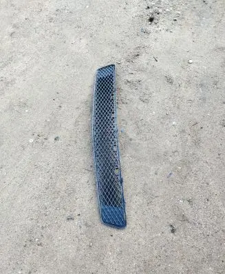 Mercedes-Benz C W204 Front bumper lower grill A2048852123