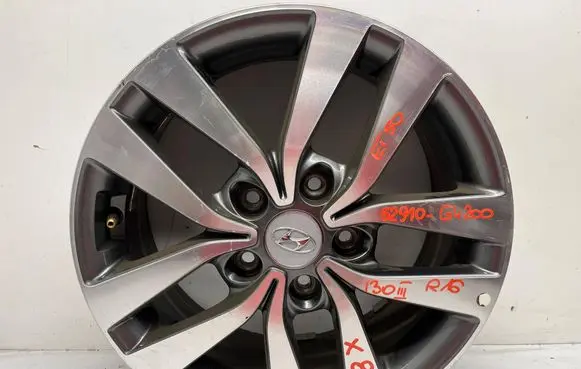 R16 alloy rim
