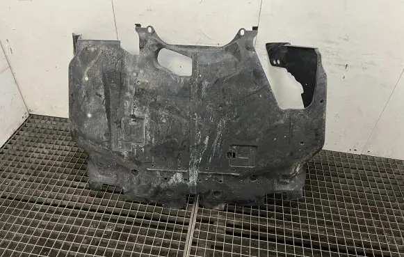 Subaru XV Engine splash shield/under tray 56440AG230