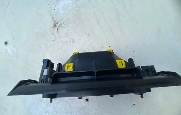 Citroen C4 Cactus (A) pillar trim 00132956