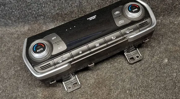 Hyundai Santa Fe Climate control unit 97250S1XXX 97250S1GD2