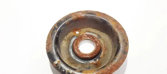 Opel Omega B1 Coil spring mount 