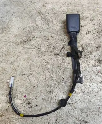 Toyota Aygo AB10 Front seatbelt buckle E034501 B480