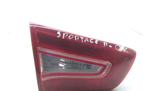KIA Sportage Tailgate rear/tail lights