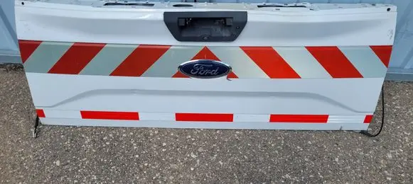 Ford F150 Pickup box rear panel tailgate FL3Z-9940700-A FL3Z9940700A
