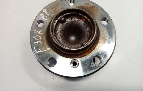 BMW 3 F30 F35 F31 Front wheel ball bearing 6867258 31206876840 31206867256