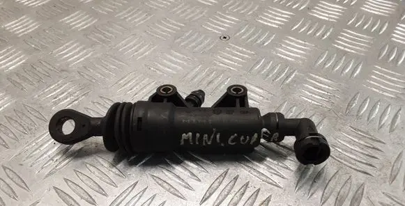 Clutch master cylinder