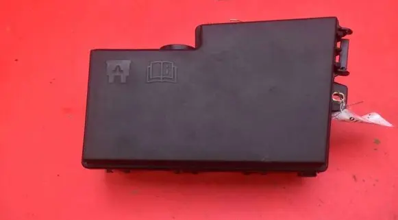 Mazda 3 I Fuse box set 518818109