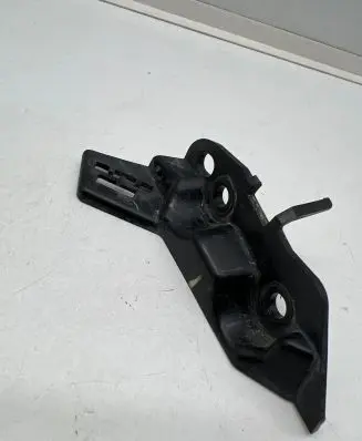 Jaguar I-Pace Front bumper mounting bracket J9D316F072AA