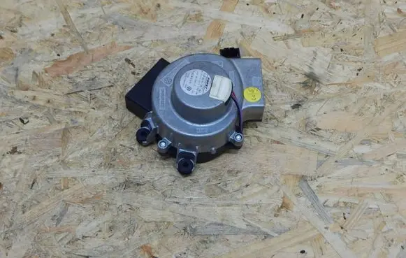 Volkswagen Multivan T5 Front door blower motor 7H0815019