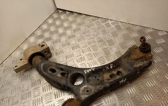 Volkswagen Golf VI Front wishbone bush 1K0407183G