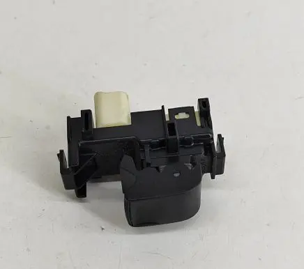 Peugeot 108 Electric window control switch B000954680