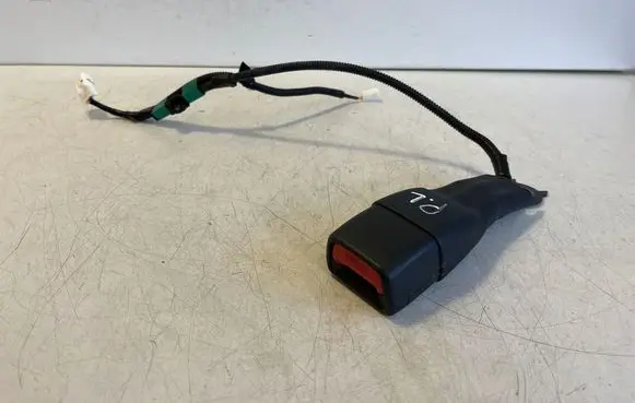Toyota Corolla E210 E21 Front seatbelt buckle 18642