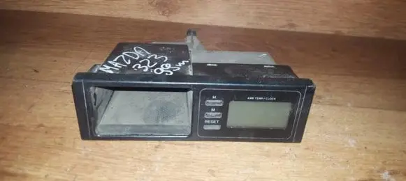 Mazda 323 Screen/display/small screen