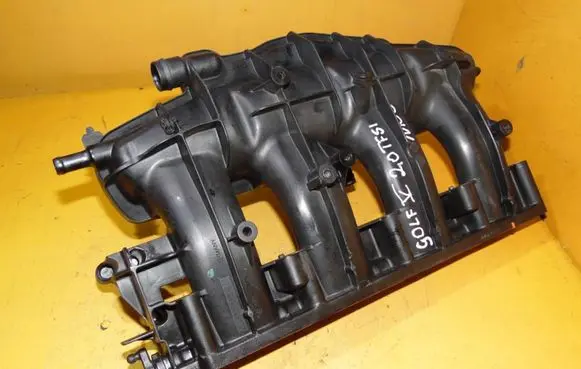 Volkswagen Golf V Intake manifold 06F133185AC
