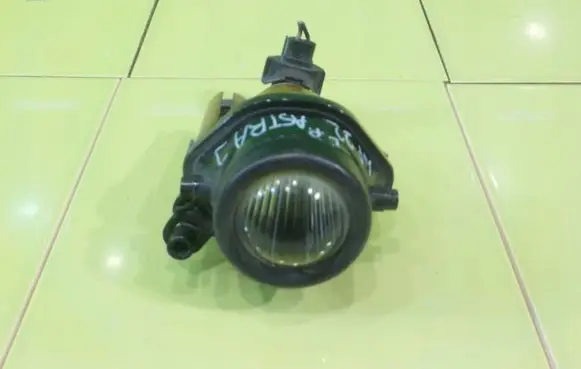 Opel Astra J Front fog light 662588537 LEWY