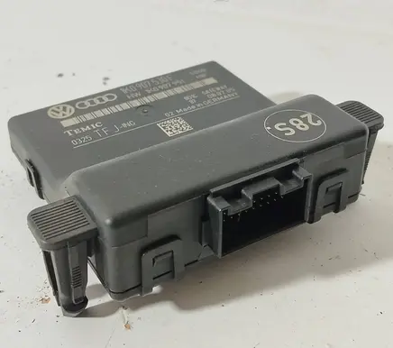 Volkswagen Touran I Gateway control module 1K0907530F 0325 1K0907951