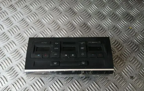 Audi A4 S4 B7 8E 8H Climate control unit 8E0820043BJ