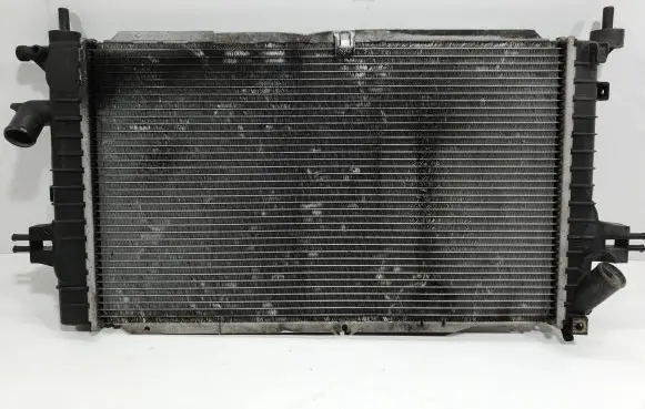 Opel Astra H Coolant radiator 13128925