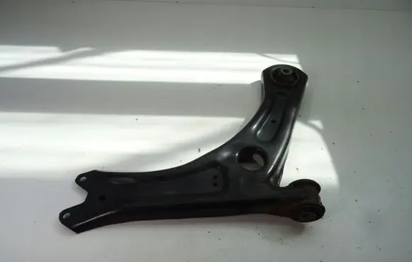 Volkswagen Caddy Front lower control arm/wishbone 1K0407152BG