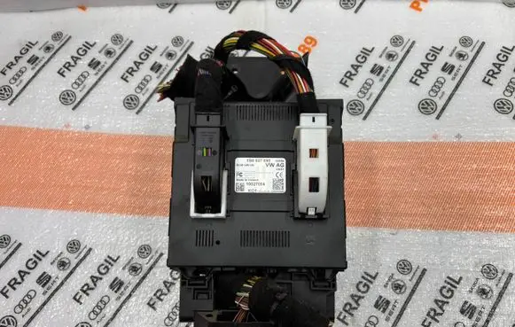 Volkswagen Up Other control units/modules 1S0937090