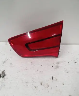 KIA Sportage Tailgate rear/tail lights 924063W