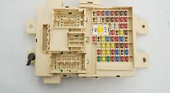 KIA Sportage Fuse module 91950D9540