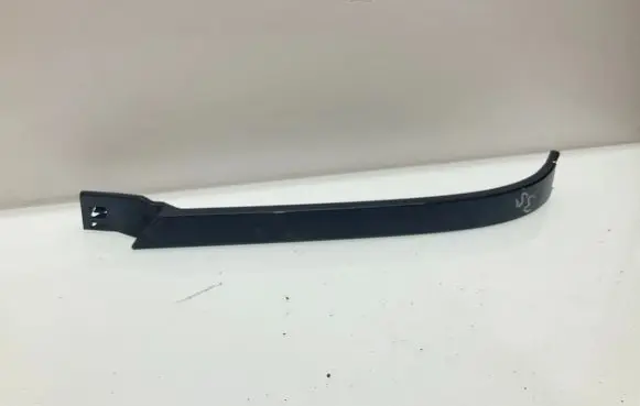 Under headlight/headlamp trim