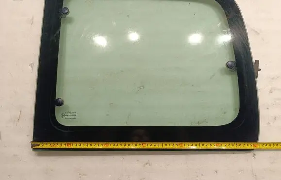 Citroen Berlingo Rear side window 43R000016 DOT211M75AS2