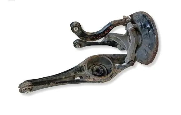 Volkswagen Tiguan Rear wheel hub spindle/knuckle 