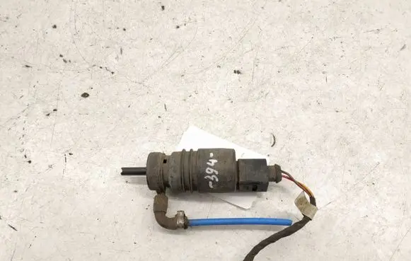 Mercedes-Benz C W203 Windshield washer spray nozzle 2108690821 2108690921
