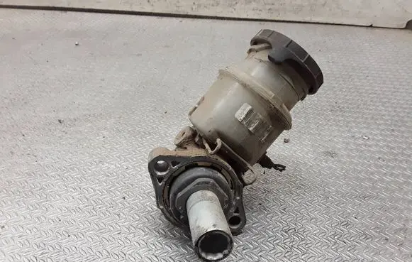 Opel Monterey Master brake cylinder
