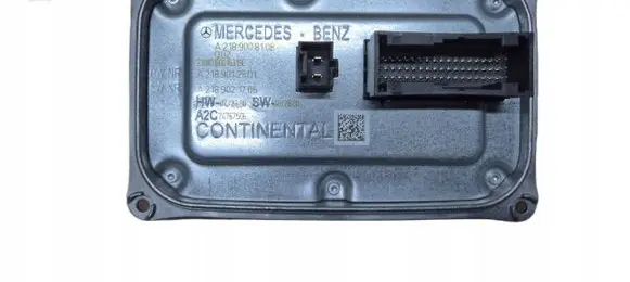 Mercedes-Benz Metris W447 Voltage converter/converter module 