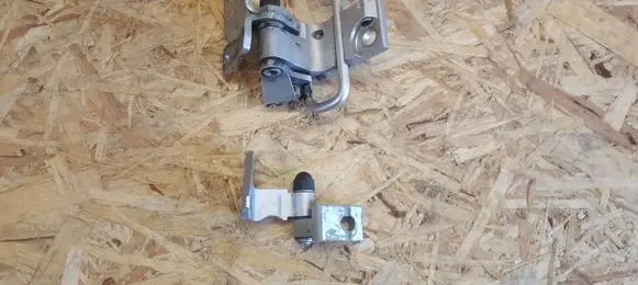 Volkswagen PASSAT B6 Rear door hinge set 3C4833402