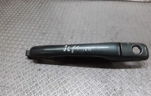 Mitsubishi Outlander Front door exterior handle MR526105