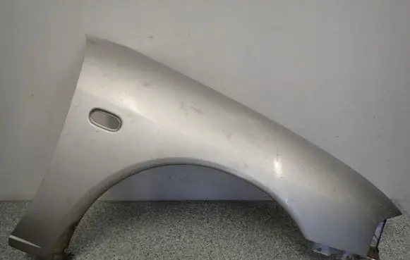 Mitsubishi Colt Fender