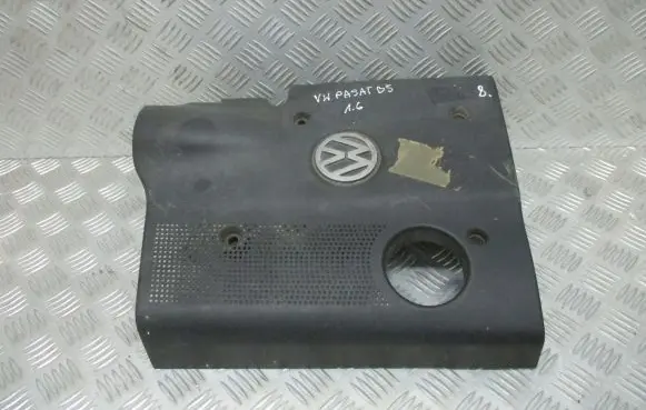 Volkswagen PASSAT B5 Engine cover (trim)