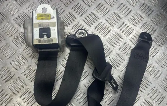 Chrysler 300 - 300C Rear seatbelt ADC707824 14198 2027499