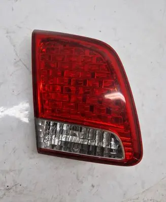KIA Sorento Tailgate rear/tail lights 924052P0
