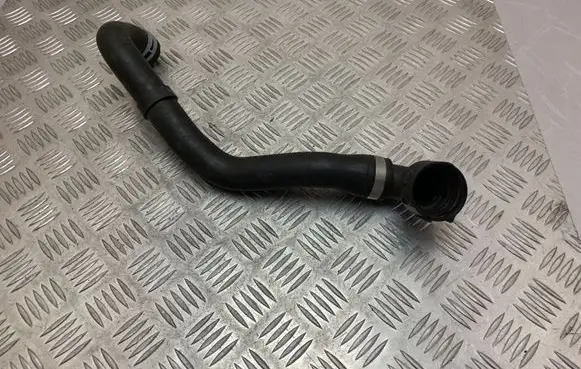 Volvo XC90 Engine coolant pipe/hose 31338709