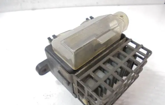 Volkswagen Polo II 86C 2F Glow plug pre-heat relay 867911261