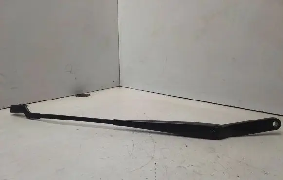 Peugeot 308 Front wiper blade arm 9680477080