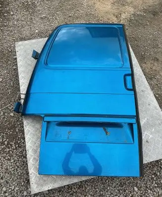 Volkswagen Transporter - Caravelle T4 Rear door